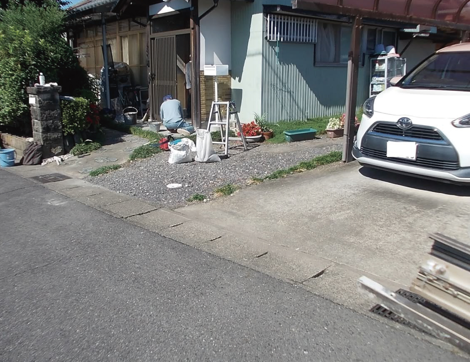 門扉などを設置していきます