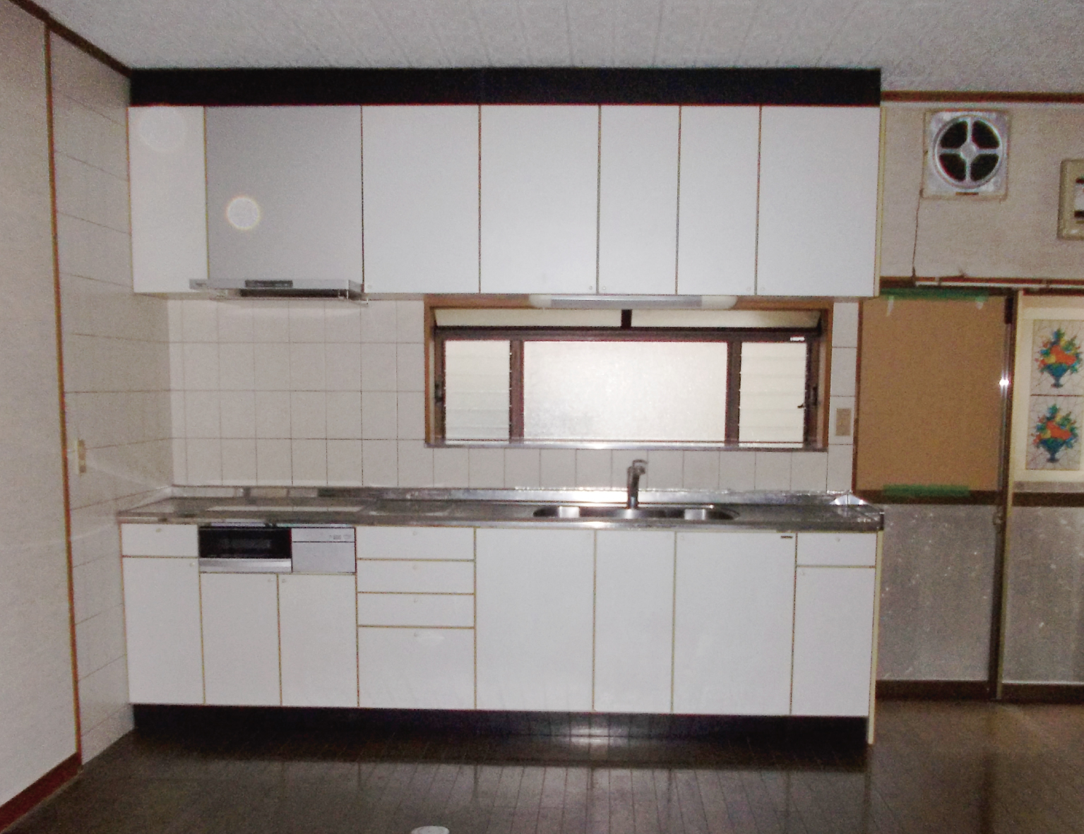 キッチンを使いやすいようにリフォームしていきます