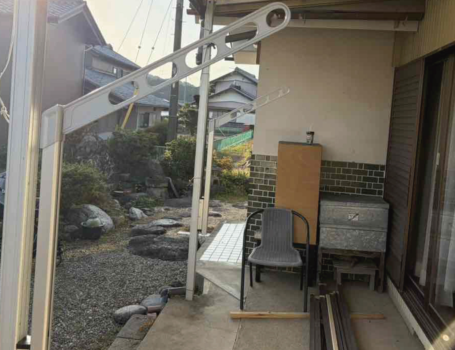 物干し金具は高さ、角度が変えられるものになってます