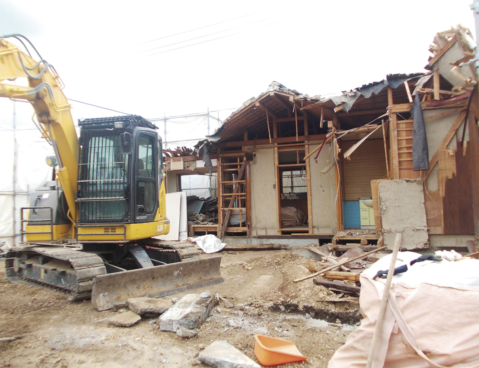木造住宅の解体工事を行っていきます